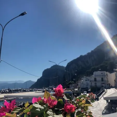 아파트 La Baia Di Napoli *