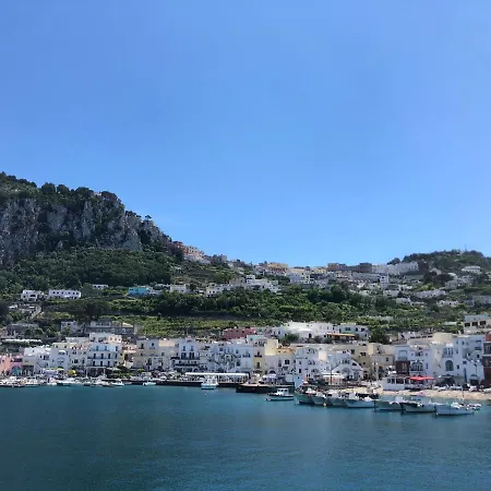 La Baia Di Napoli