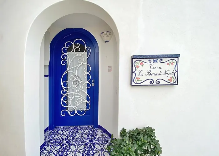 La Baia Di Napoli קאפרי