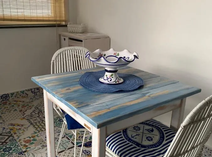 La Baia Di Napoli קאפרי